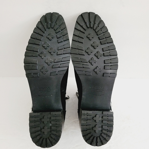 New Blondo Women's Stacy Buckle Detail Suede Waterproof Booties, Size 8 - Picture 8 of 9